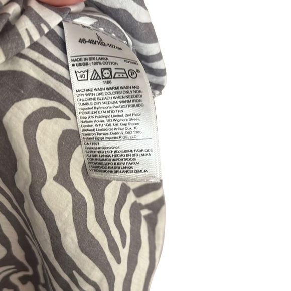 Banana Republic 100% Cotton Slim Fit Button Down Polo Shirt - Picture 5 of 6